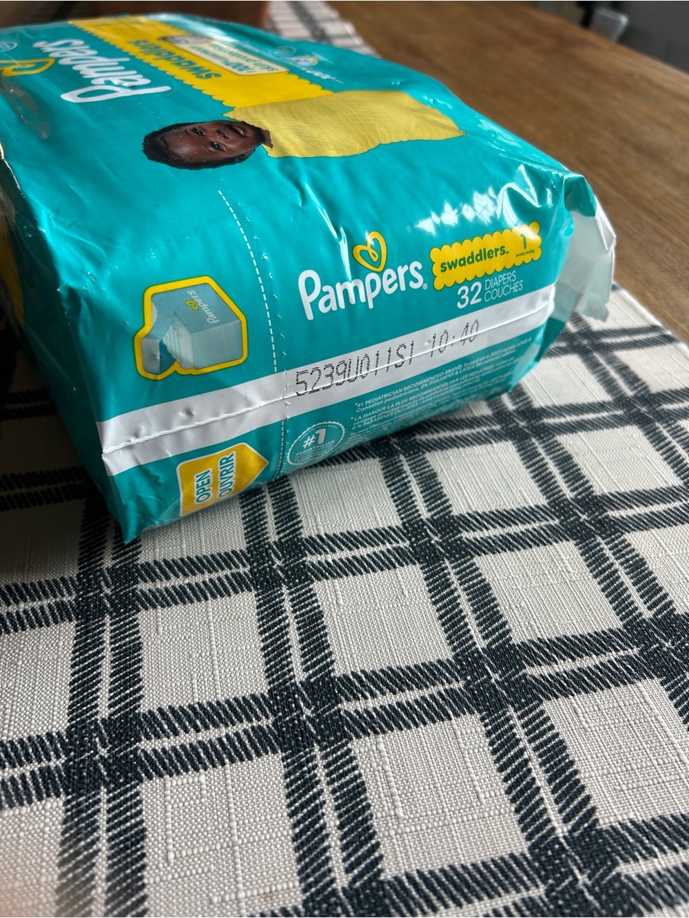 Pampers Swaddlers Size 1 Diapers NWT - Picture 4 of 4
